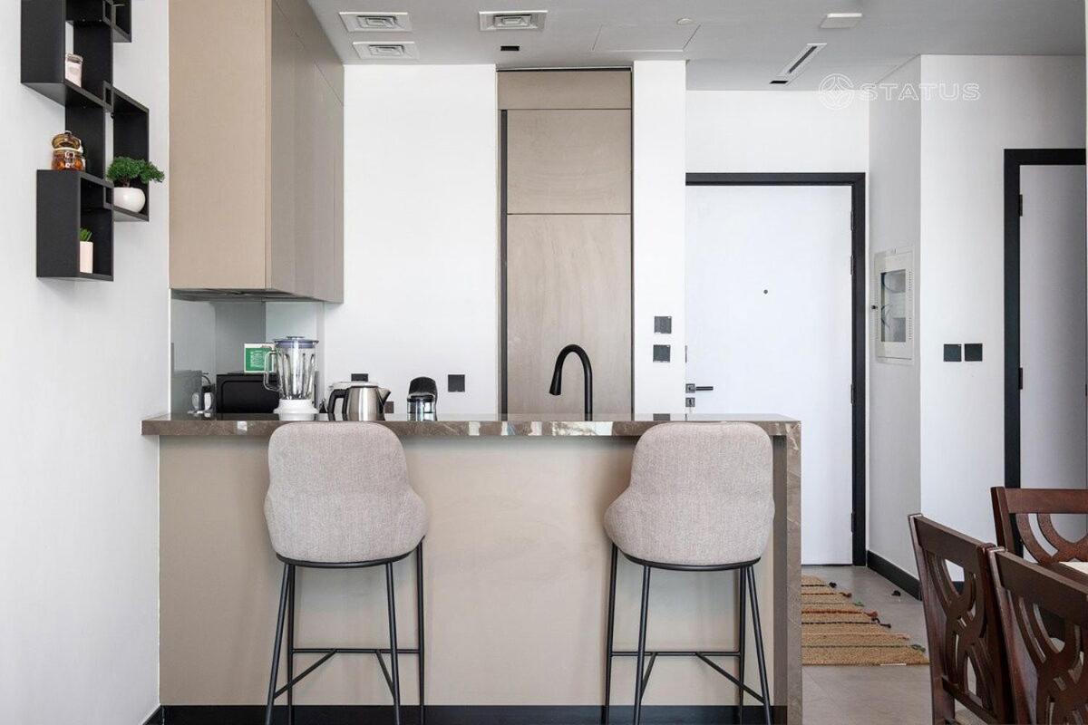 2br-bd-15ns Burj Khalifa Canal Views *